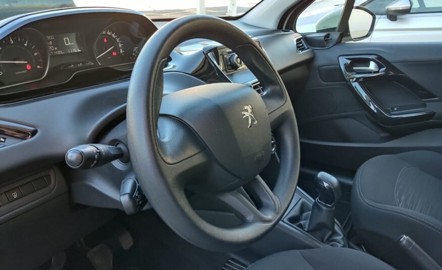 PEUGEOT 208 1.6 HDI