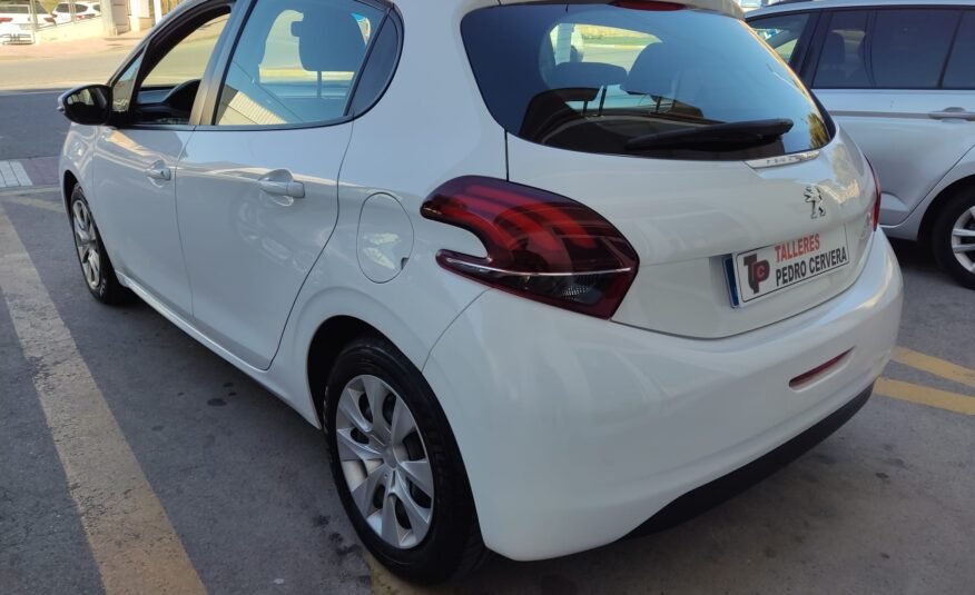 PEUGEOT 208 1.6 HDI