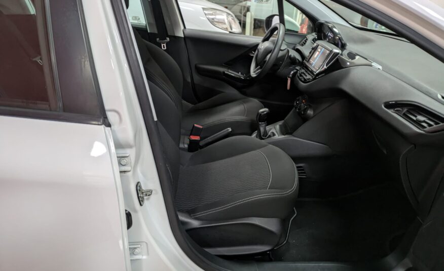 PEUGEOT 208 1.6 HDI