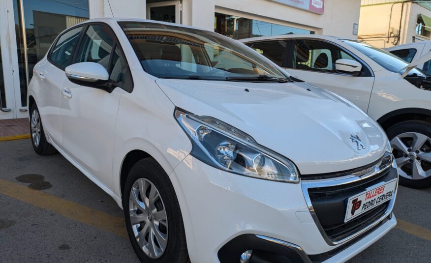 PEUGEOT 208 1.6 HDI