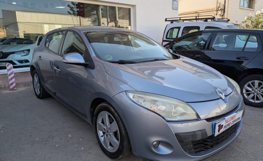 RENAULT Megane 1.5 dCi