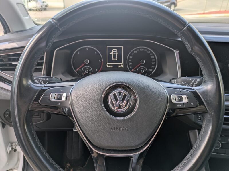 VOLSKWAGEN POLO VI 1.6 TDI