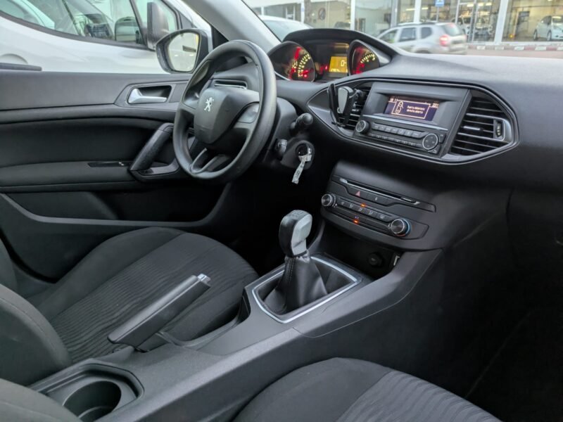 PEUGEOT 308 1.6 HDI