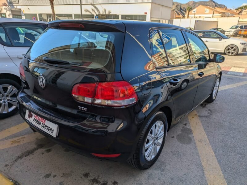 VOLKSWAGEN Golf 2.0 TDI
