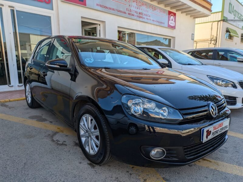 VOLKSWAGEN Golf 2.0 TDI