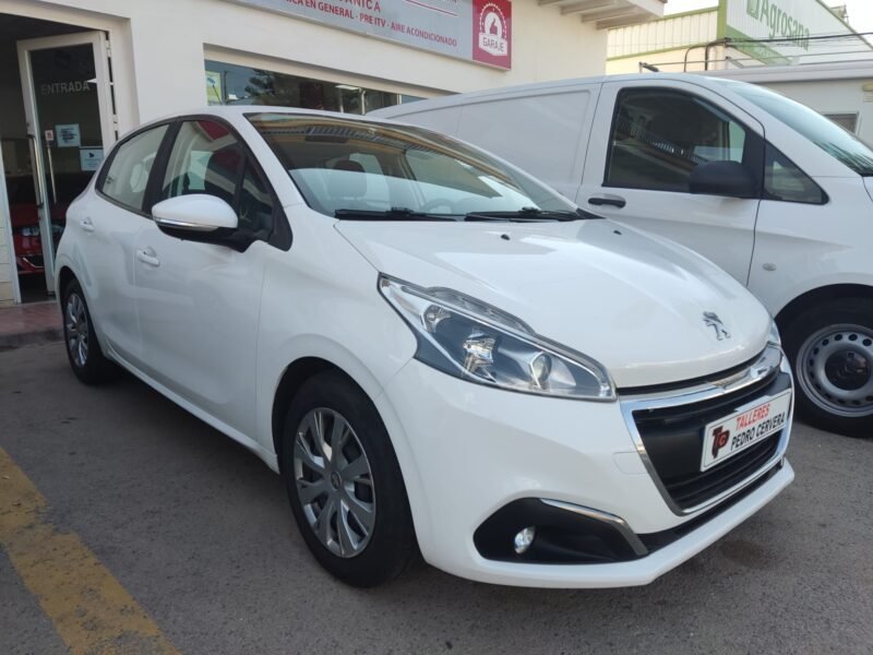 PEUGEOT 208 1.5 HDI