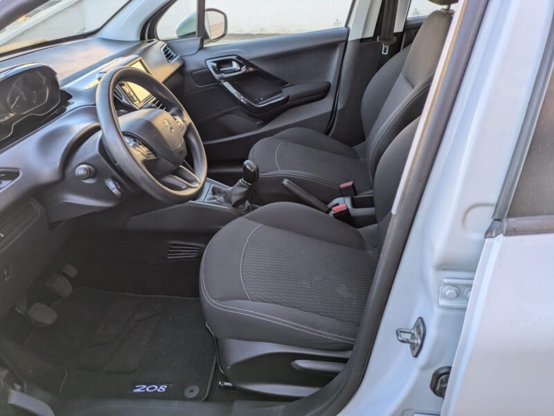 PEUGEOT 208 1.6 HDI