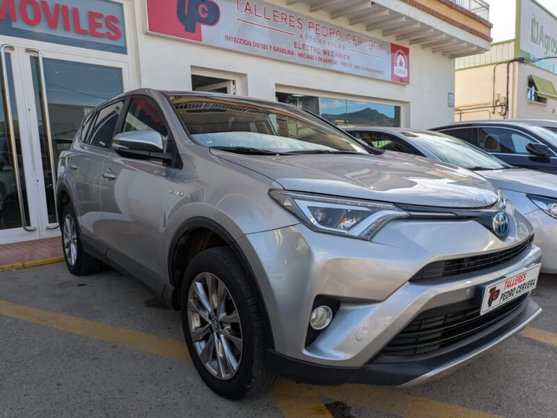 TOYOTA RAV4 2.5i