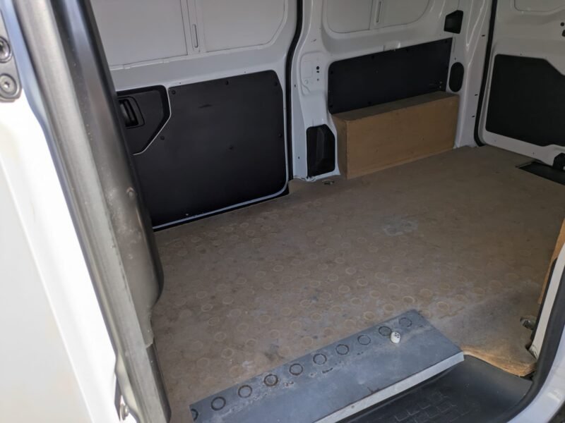 PEUGEOT EXPERT 1.6 PRO BLUEHDI