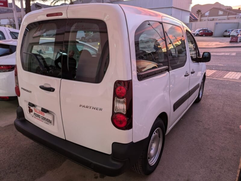 PEUGEOT Partner 1.6 HDI TEPEE ACCESS