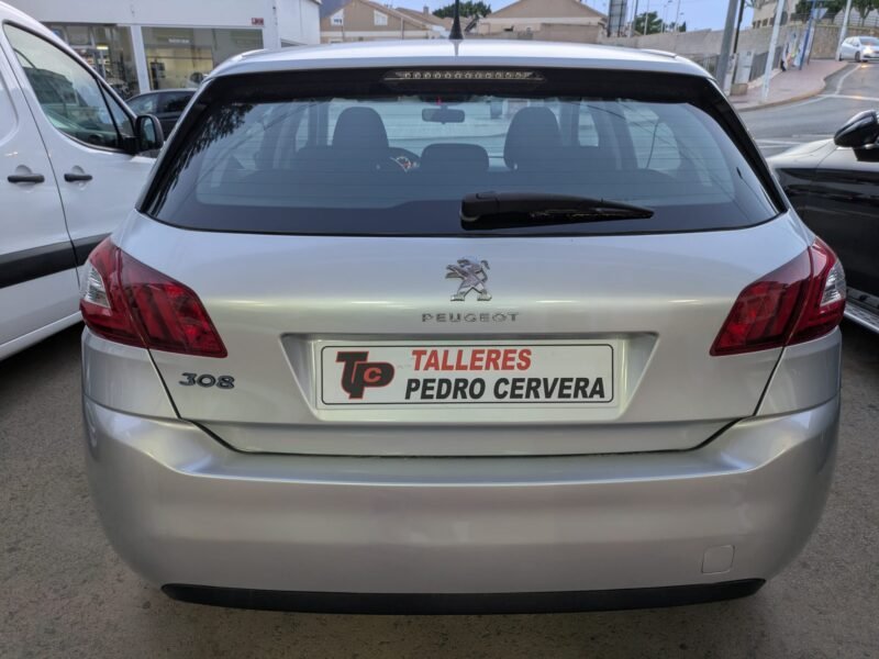 PEUGEOT 308 1.6 HDI