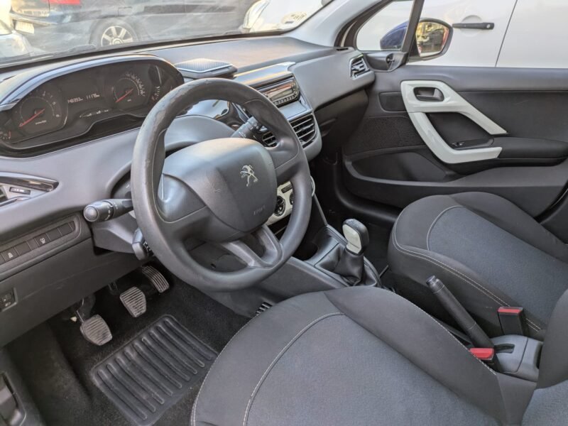 PEUGEOT 208 1.4 HDI LIKE