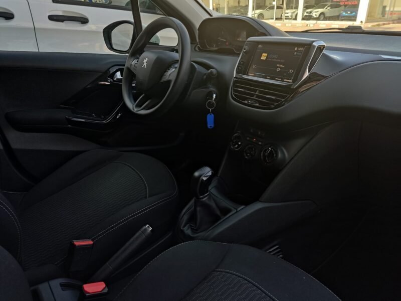 PEUGEOT 208 1.5 HDI