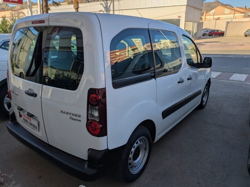 PEUGEOT Partner 1.6 HDI