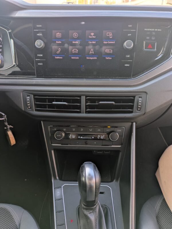 VOLSKWAGEN POLO VI 1.6 TDI