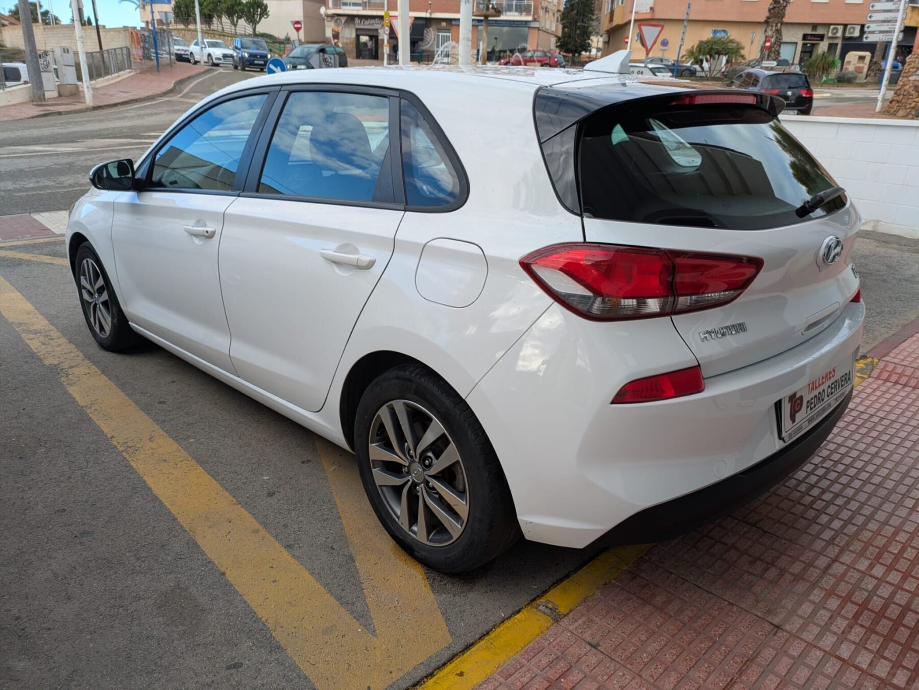 HYUNDAI I30 1.6 CRDI 
