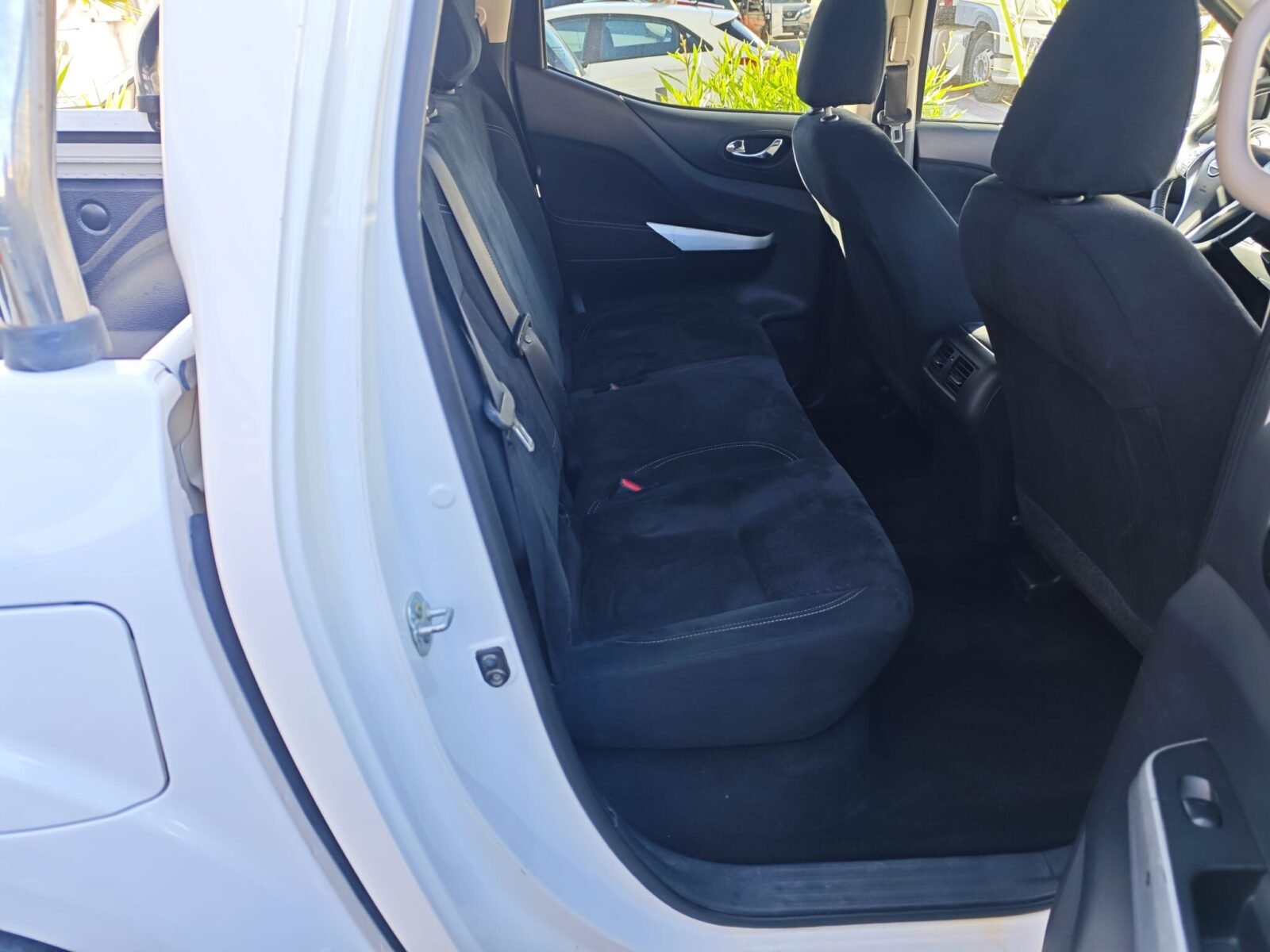 NISSAN NAVARA 2.3 DCI 