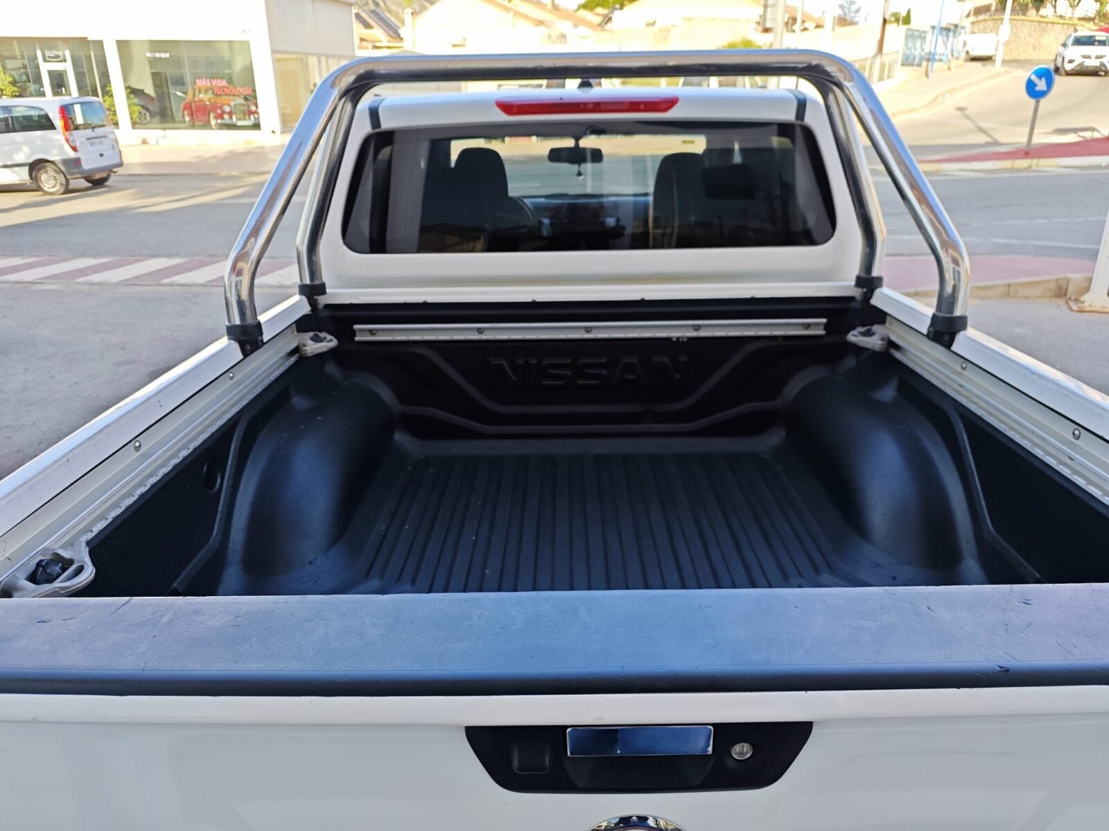 NISSAN NAVARA 2.3 DCI 