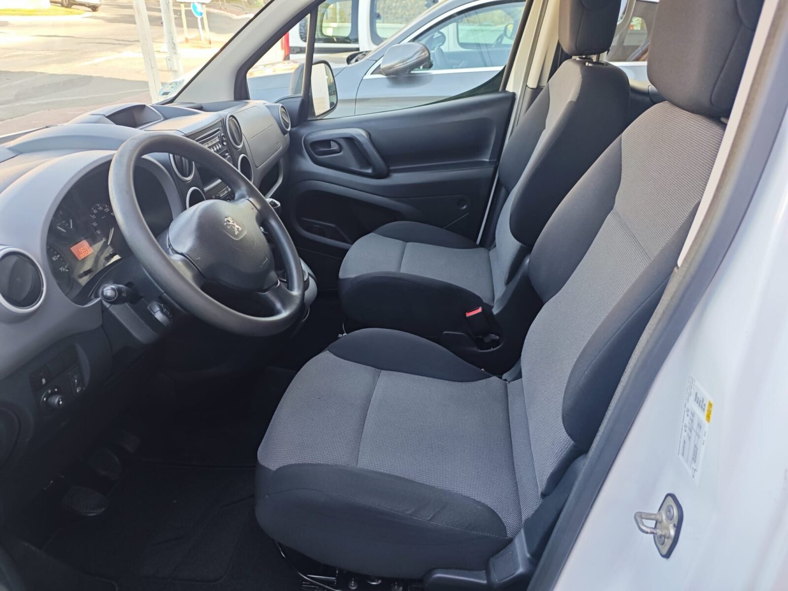 PEUGEOT Partner 1.6 HDI 