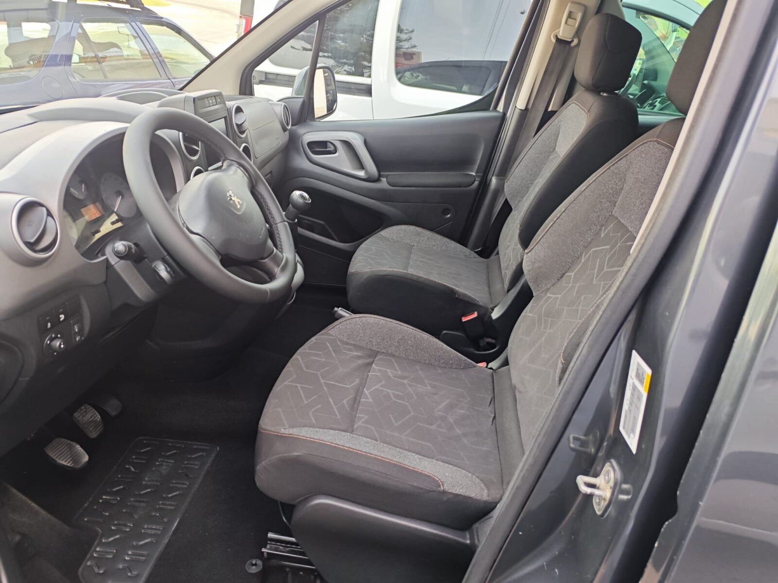 PEUGEOT PARTNER TEPEE 1.6 HDI 