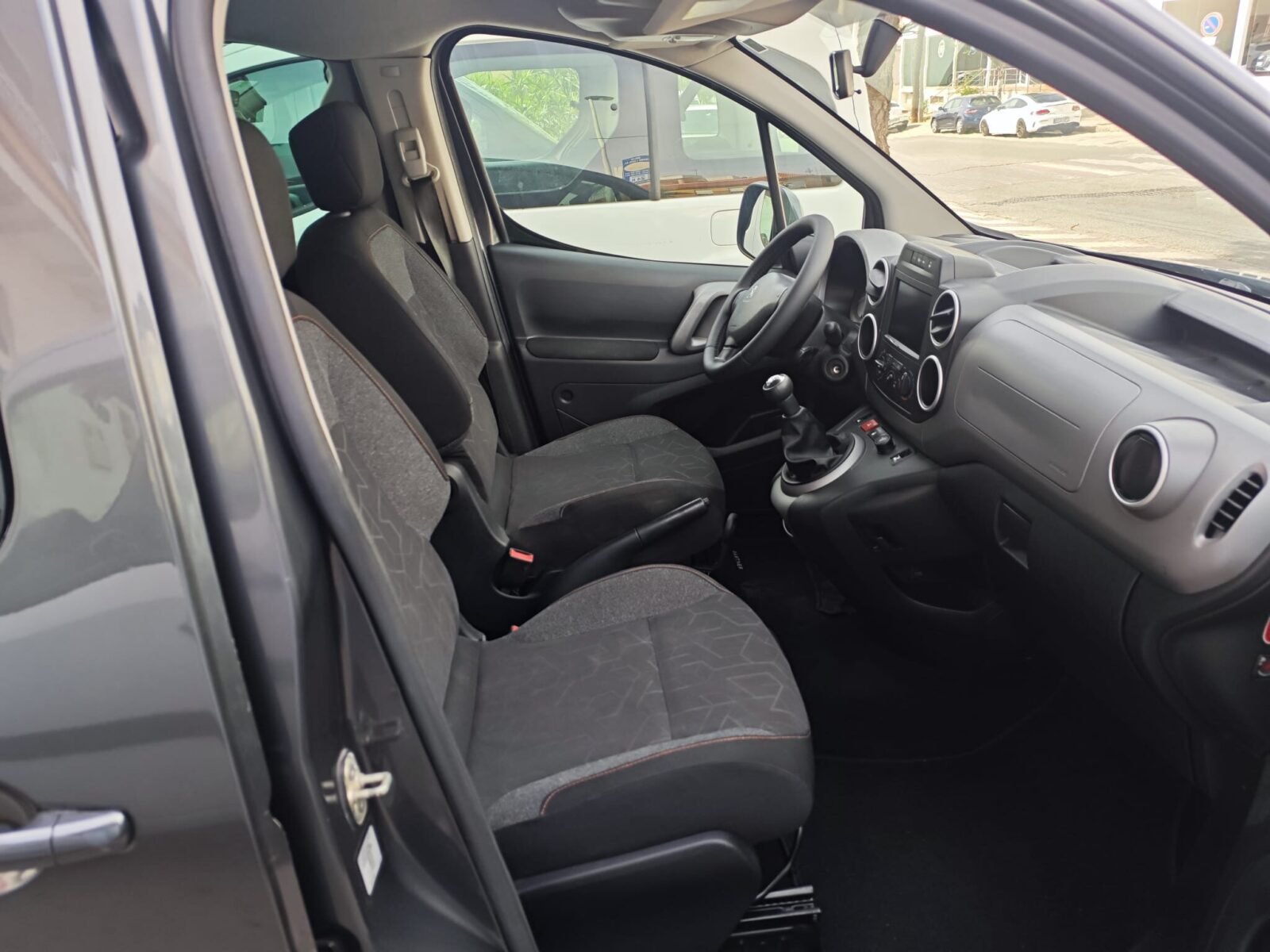 PEUGEOT PARTNER TEPEE 1.6 HDI 