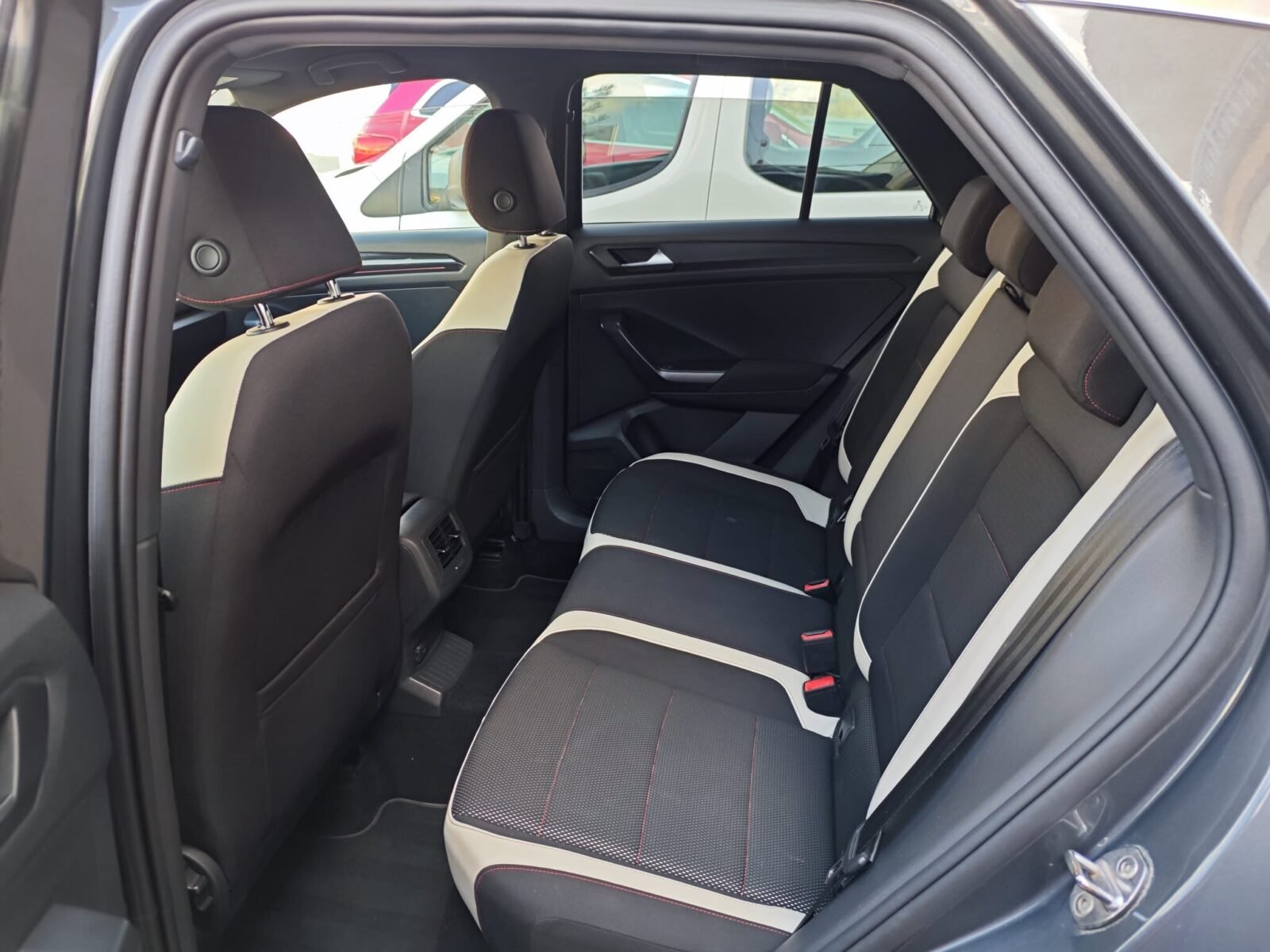 VOLKSWAGEN T-ROC 1.5 TSI 