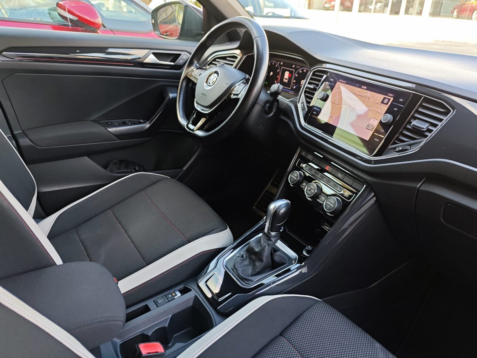 VOLKSWAGEN T-ROC 1.5 TSI 