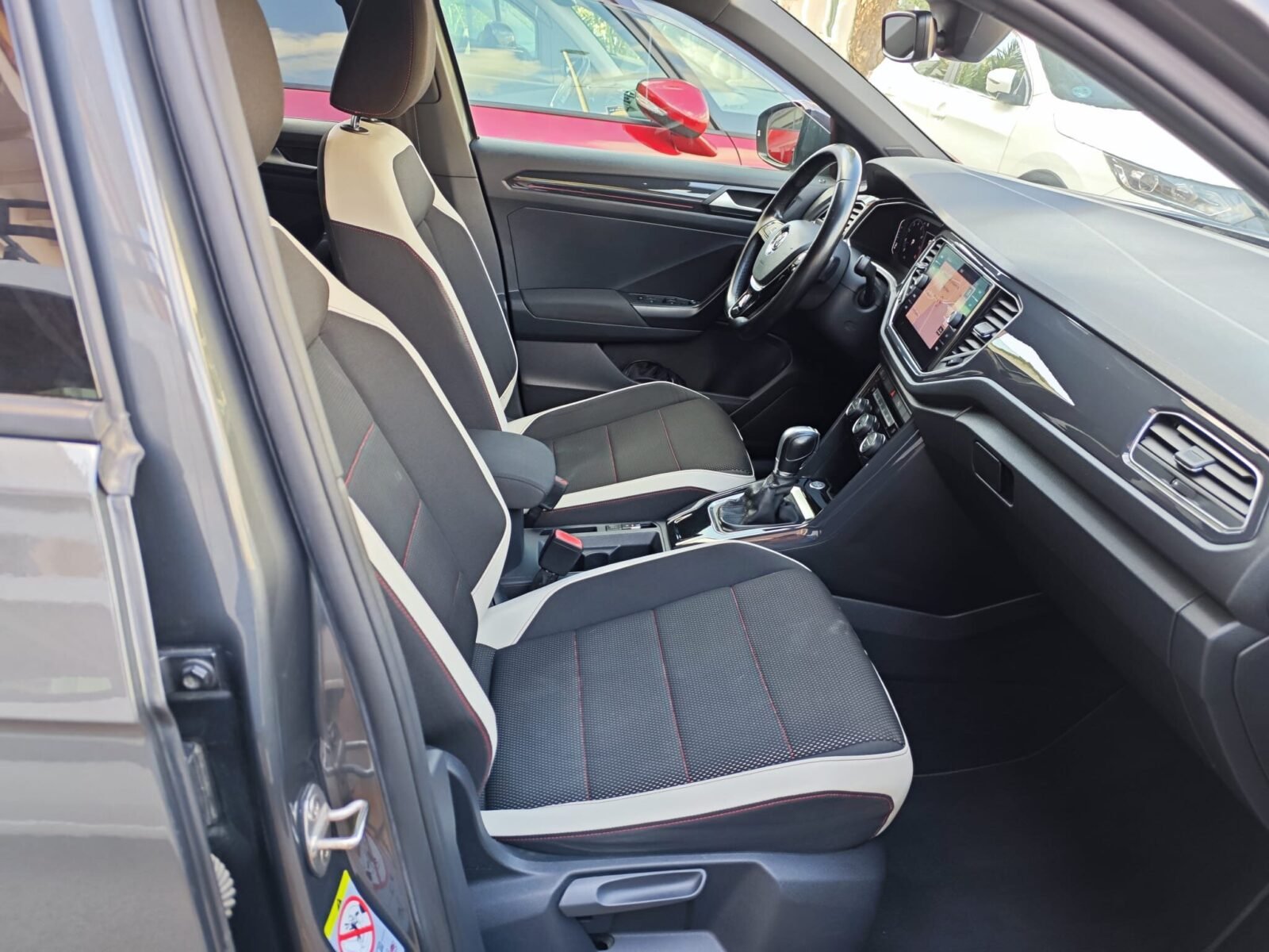 VOLKSWAGEN T-ROC 1.5 TSI 