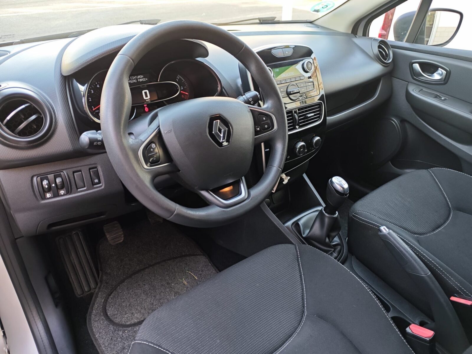 RENAULT Clio 1.5 DCI