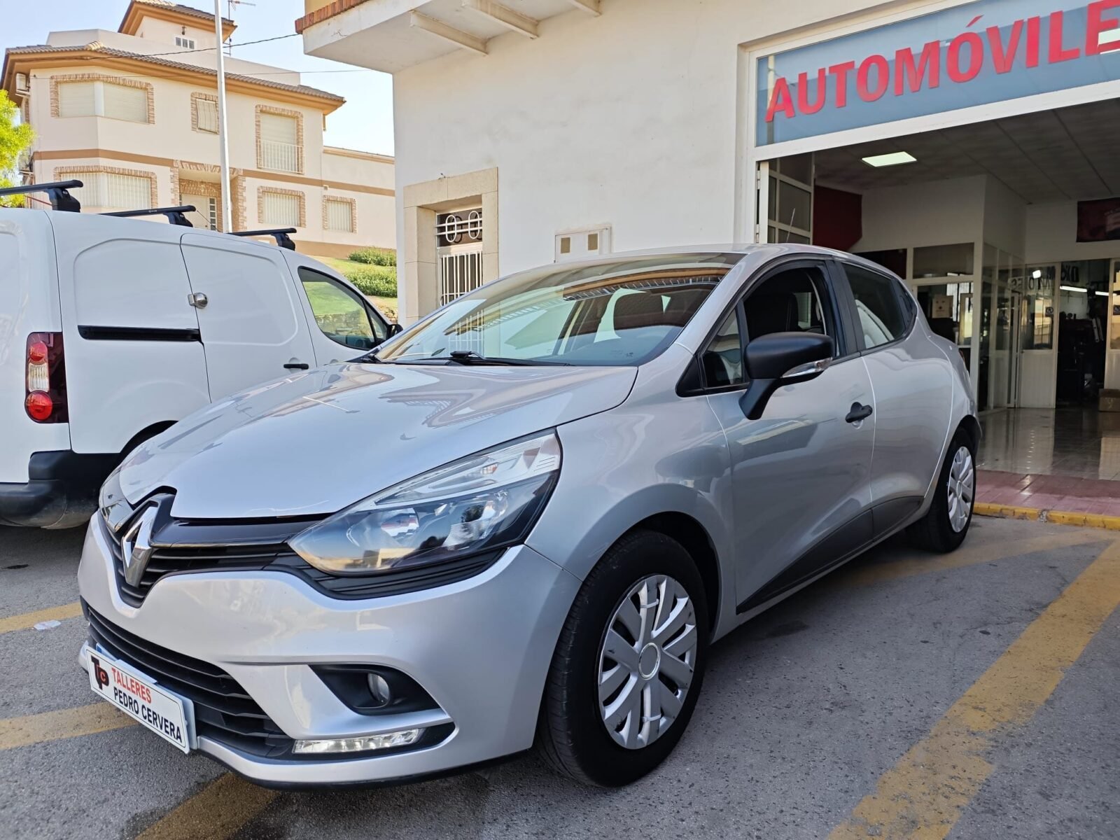 RENAULT Clio 1.5 DCI
