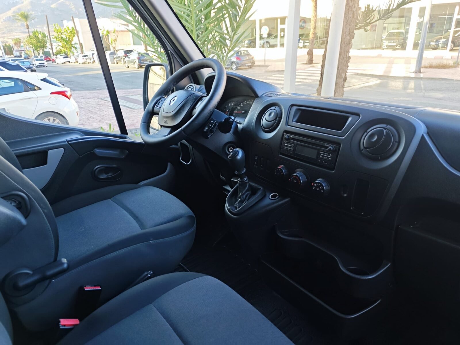 RENAULT MASTER 2.3 DCI L1H1