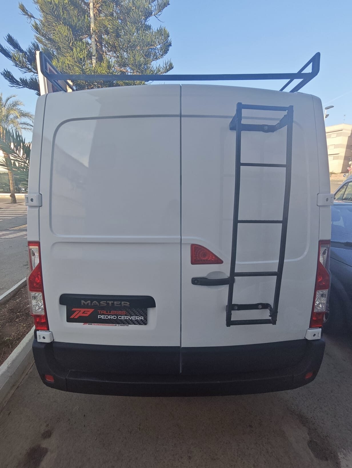 RENAULT MASTER 2.3 DCI L1H1