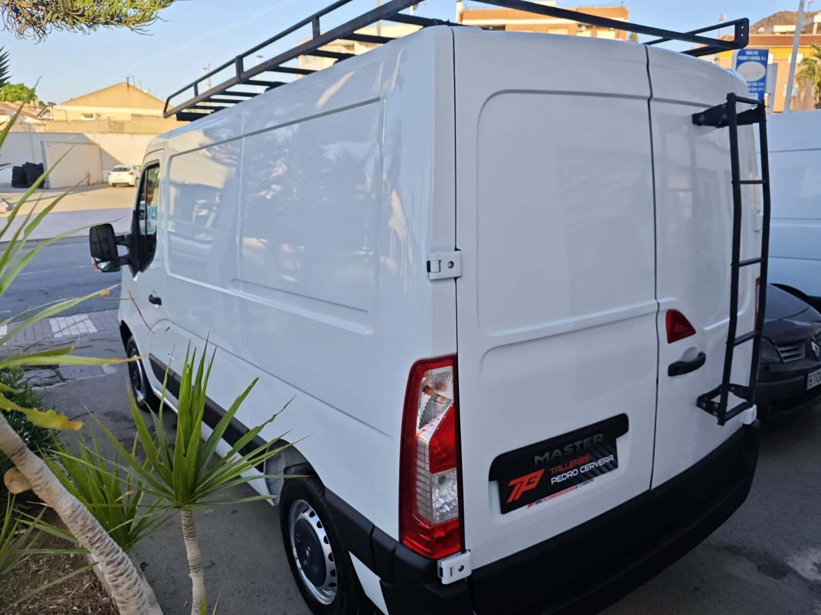 RENAULT MASTER 2.3 DCI L1H1