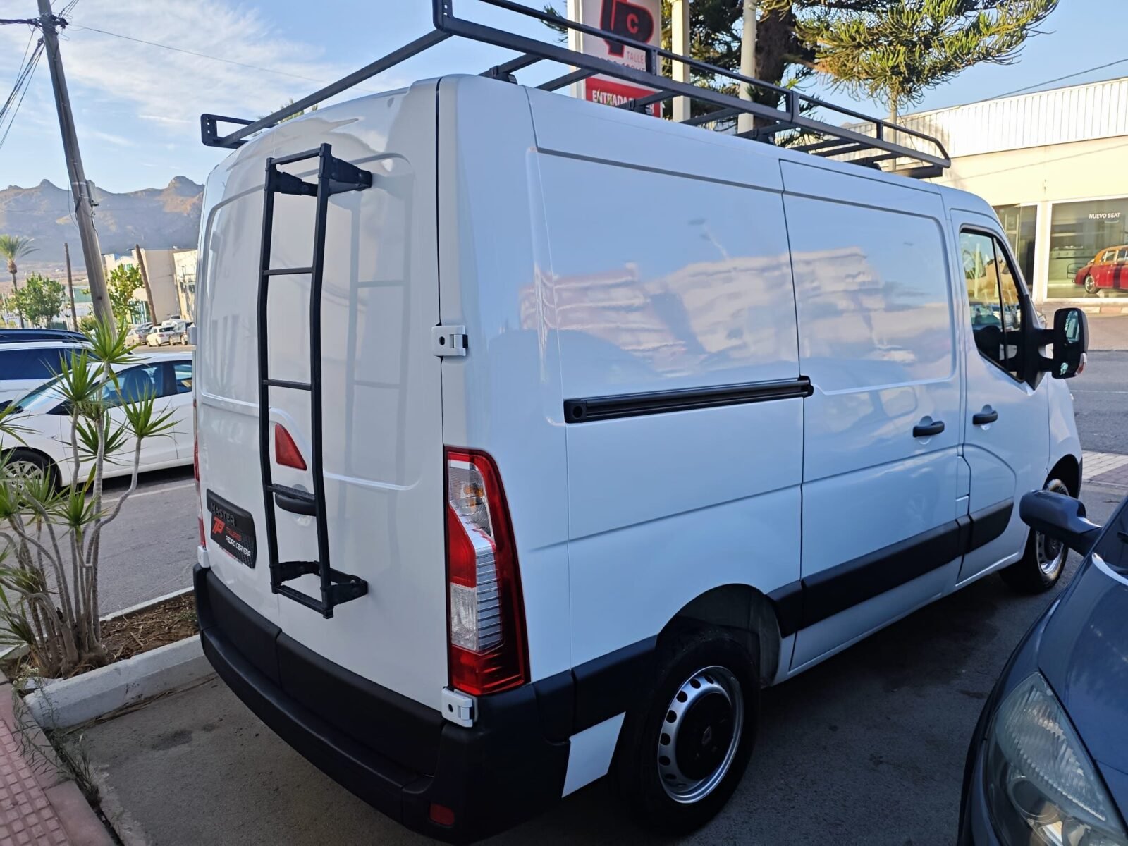 RENAULT MASTER 2.3 DCI L1H1