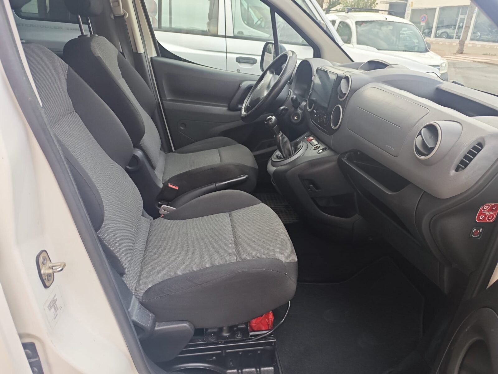 PEUGEOT PARTNER TEPEE 1.6 HDI 