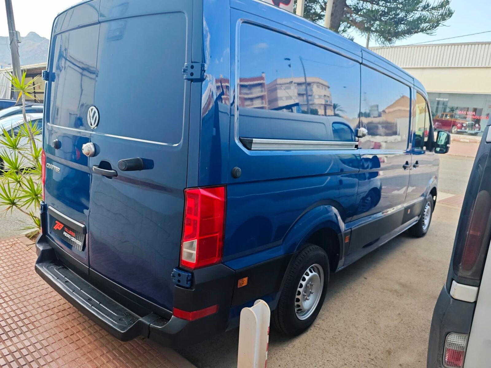 VOLKSWAGEN CRAFTER 2.0 TDI 